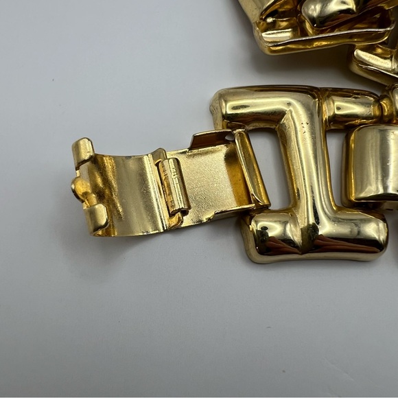 PRICE FIRM Vintage Chunky Gold Tone Egyptian Revival Wide Chain Collar Necklace - Picture 6 of 6